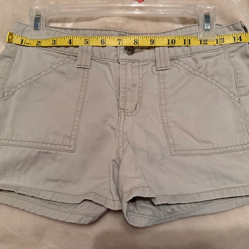 Shorts - Picture 4 of 4
